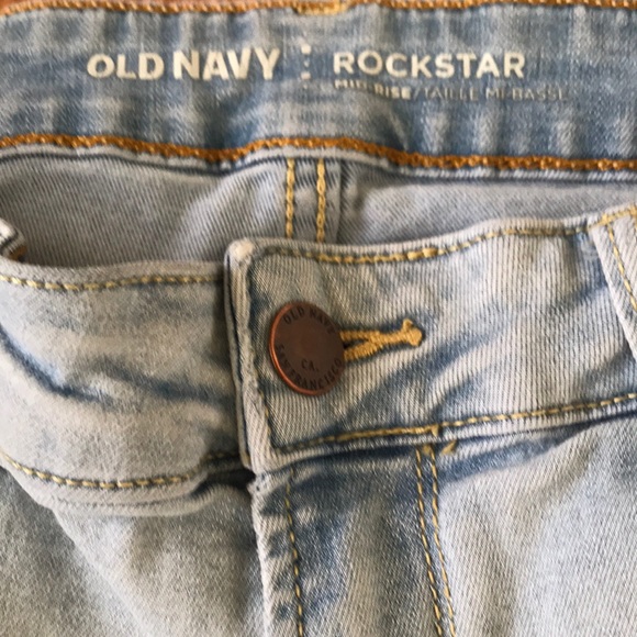 Mid Rise Jeans 👖💙 - Picture 2 of 8